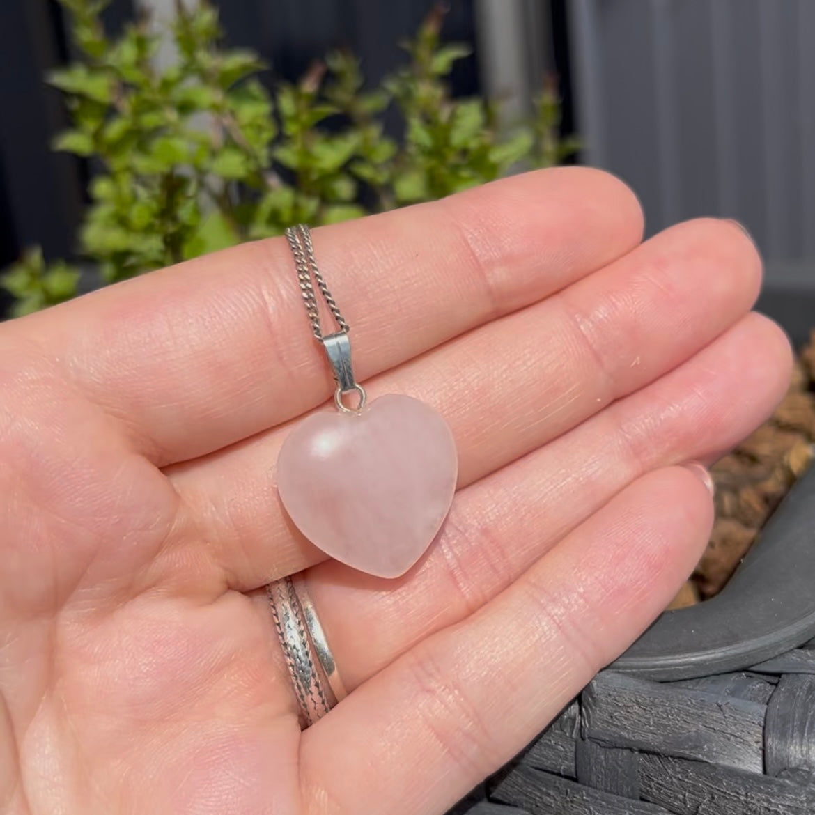 Rozenkwarts hart kettinghanger