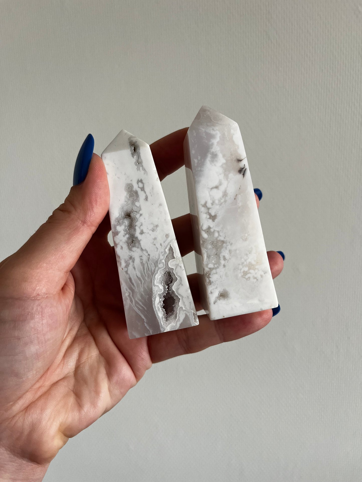 White plume agaat torens