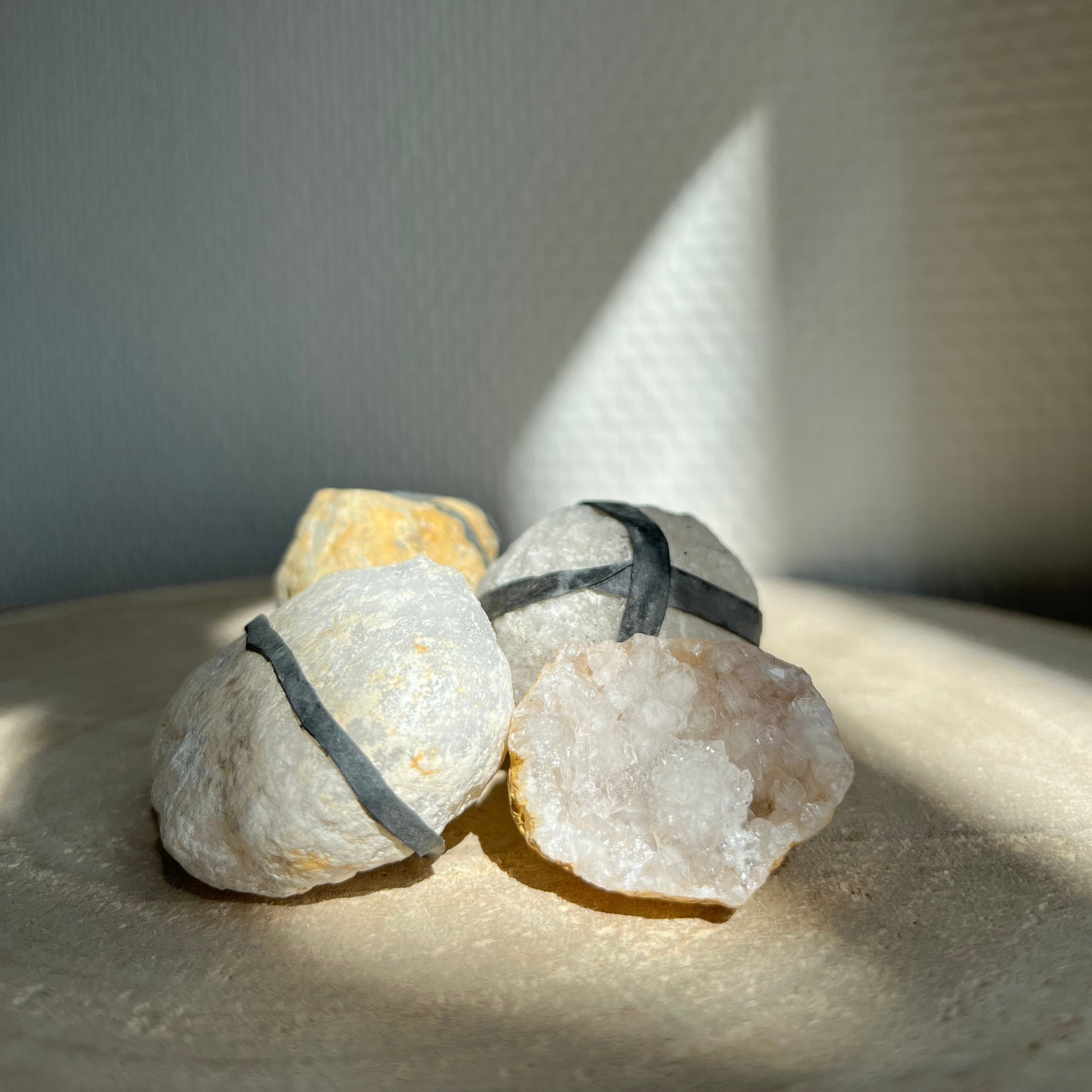 Edelsteen kwarts geode S