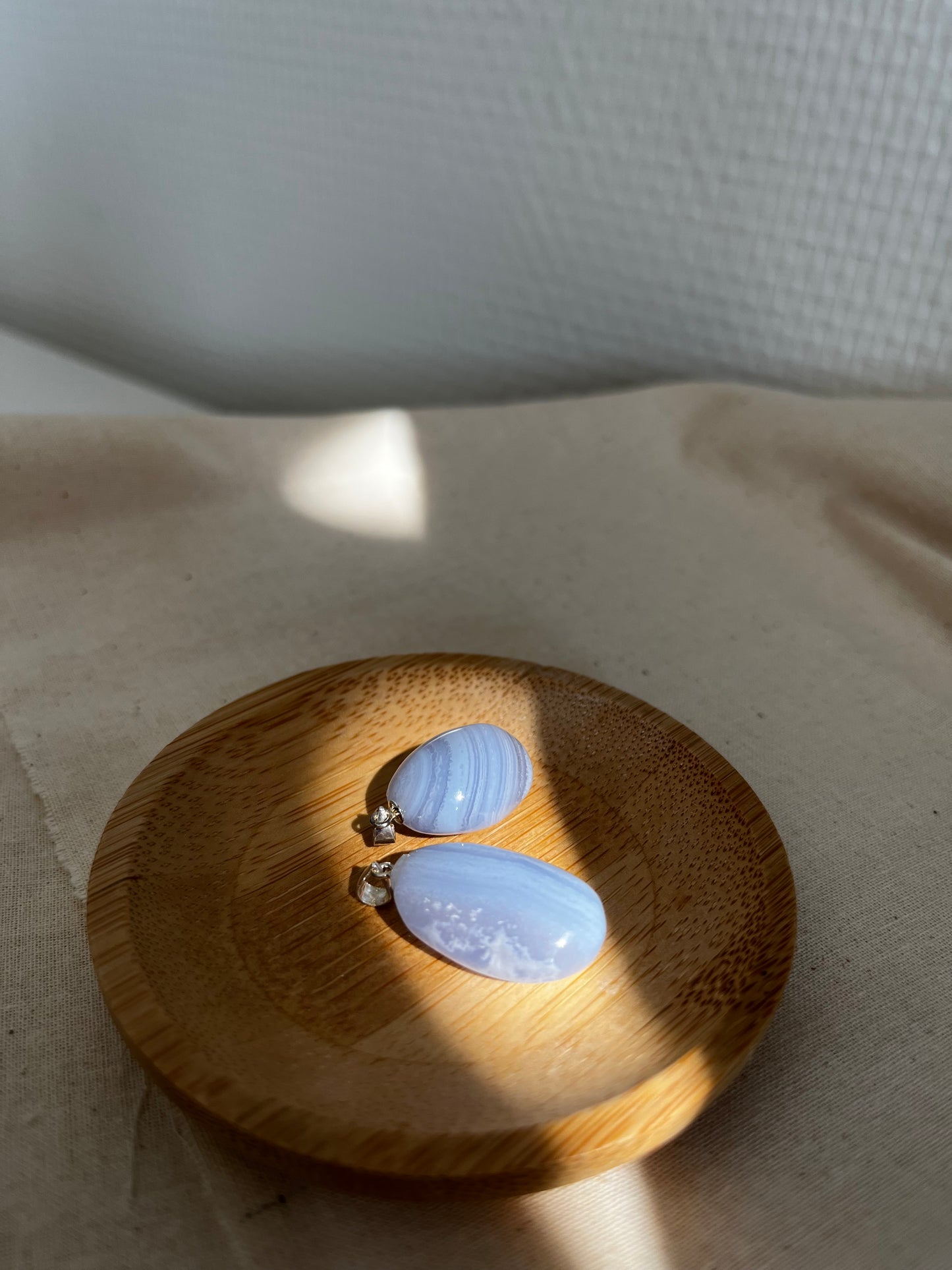 Edelsteen blue lace agaat kettinghanger