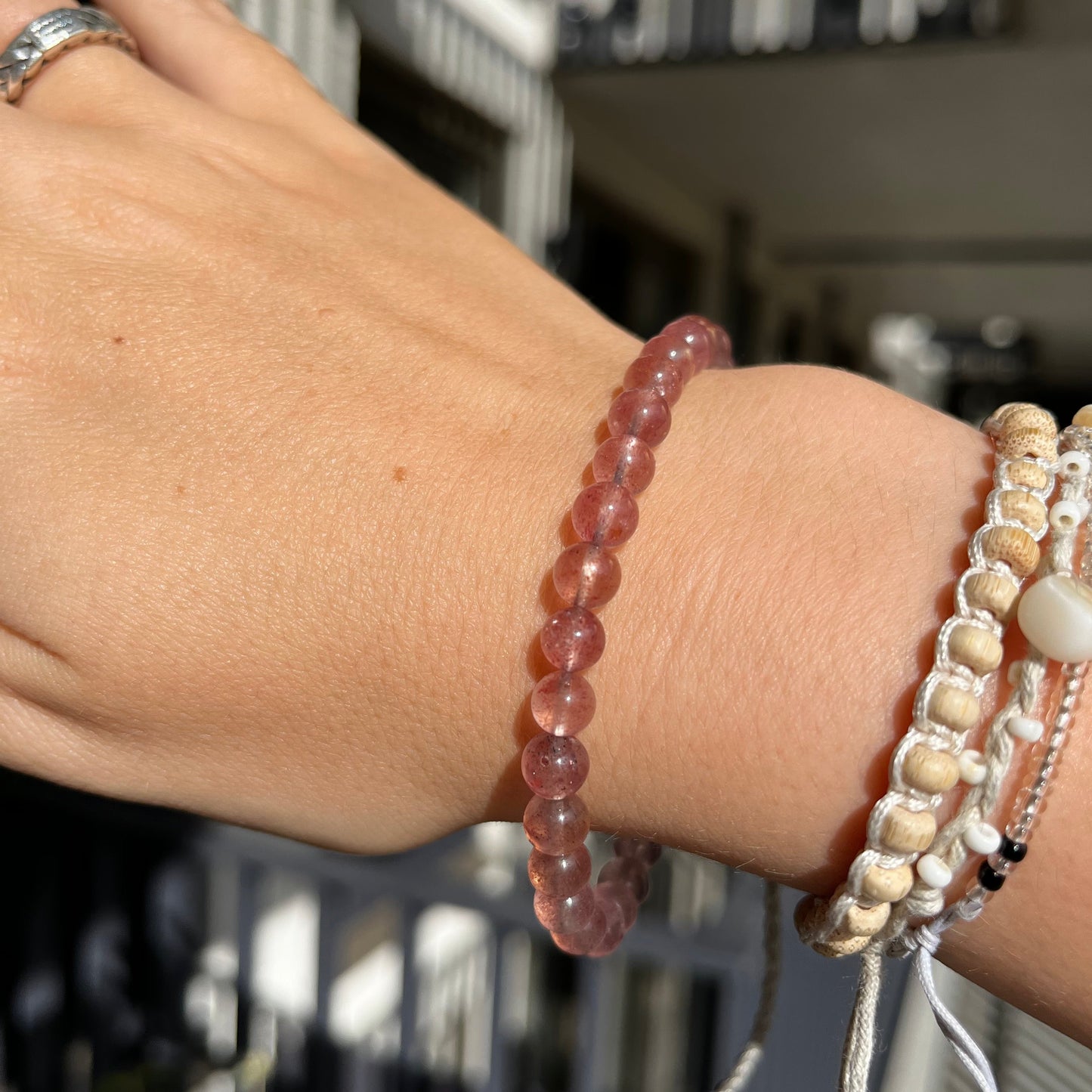 Edelsteen Aardbeienkwarts armband